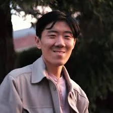 Linus L Headshot
